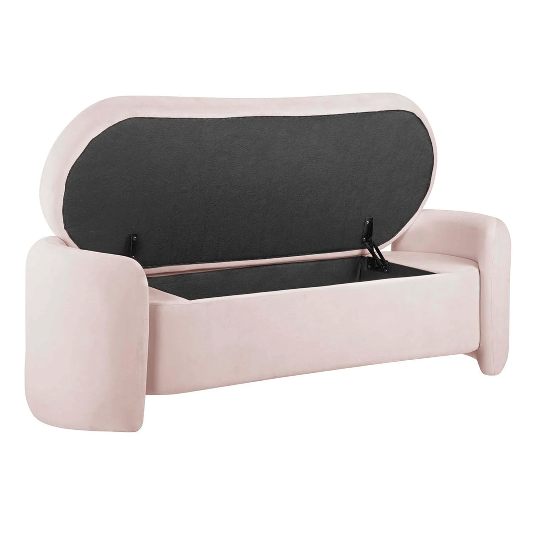 Banca de terciopelo rosa con almacenamiento Raga abierto.