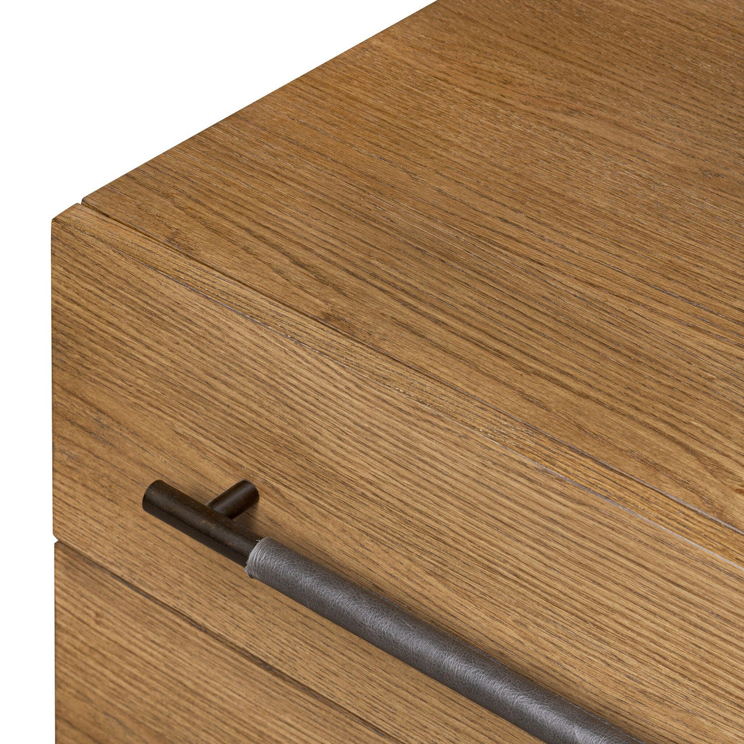 Buró con manijas de cuero Wael