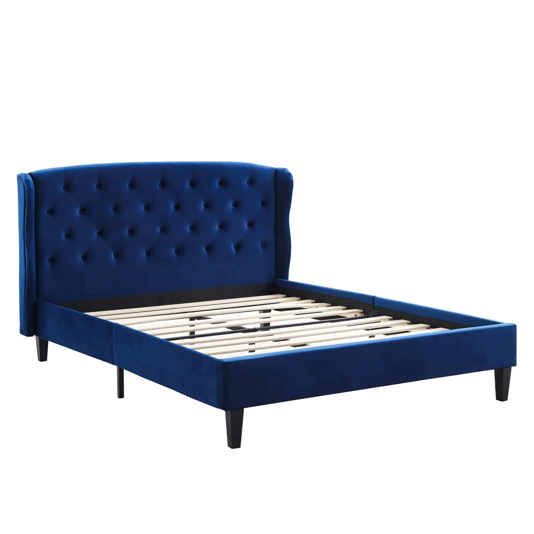 Cama Queen con plataforma de terciopelo Nael