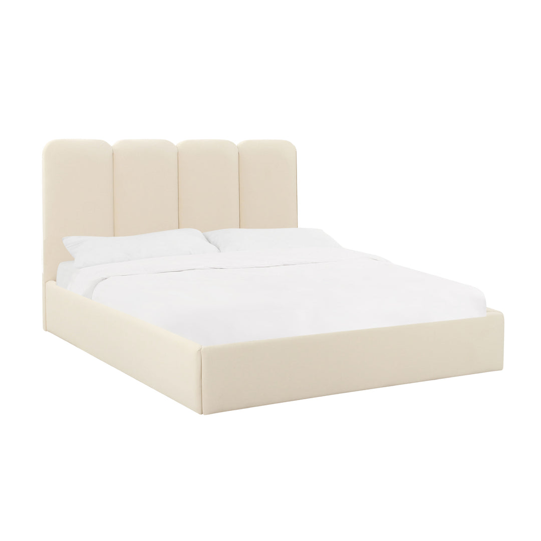 Cama Queen de terciopelo crema Edessa.