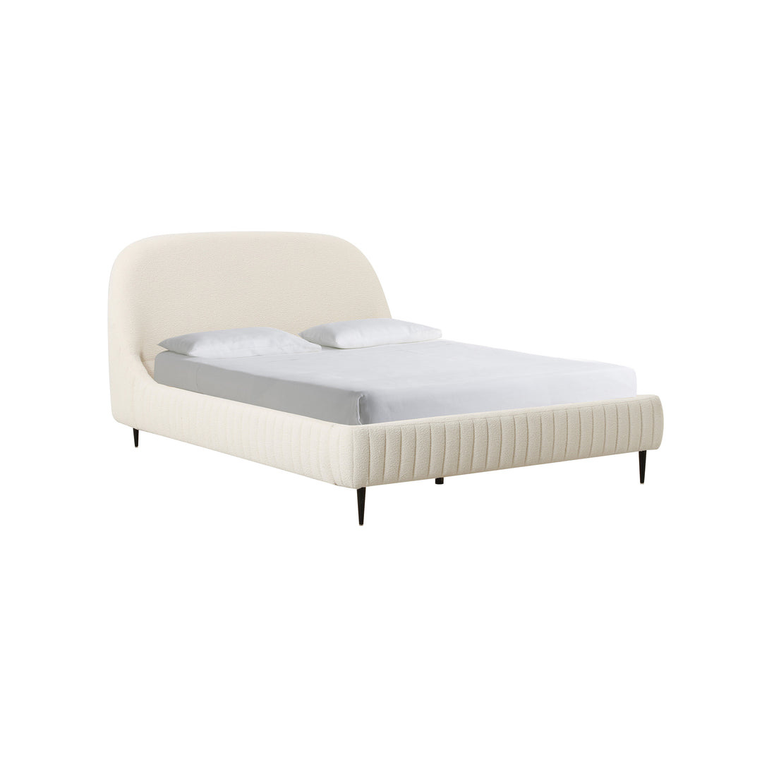 Cama Queen de boucle crema Amelia.