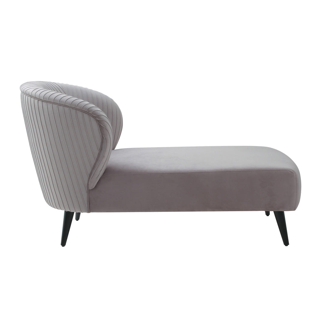 Chaise gris plisado de terciopelo Maral de lado.