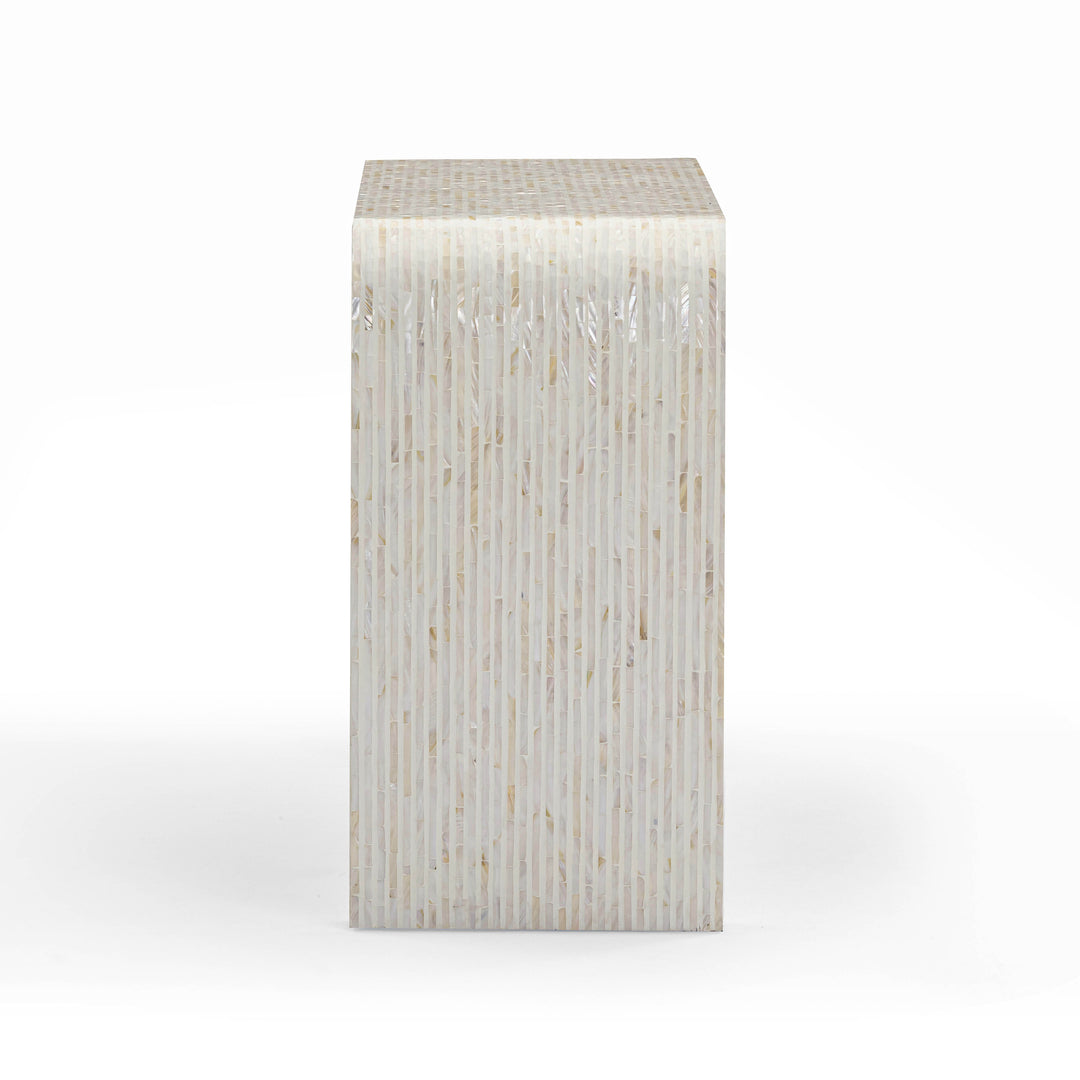 Consola de 46” con concha de capiz Macri