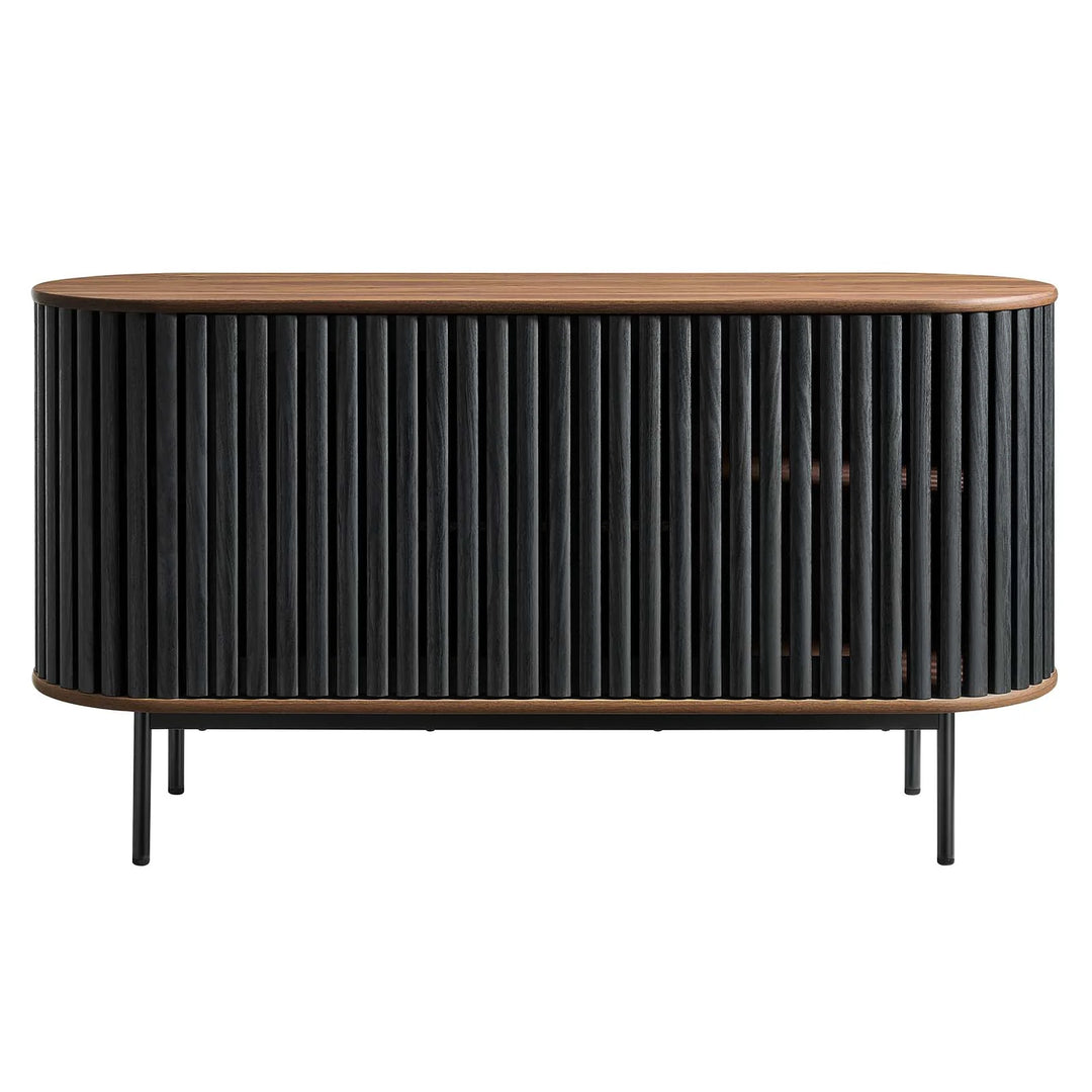 Credenza negra ovalada con madera estriada color nogal Veron de frente.