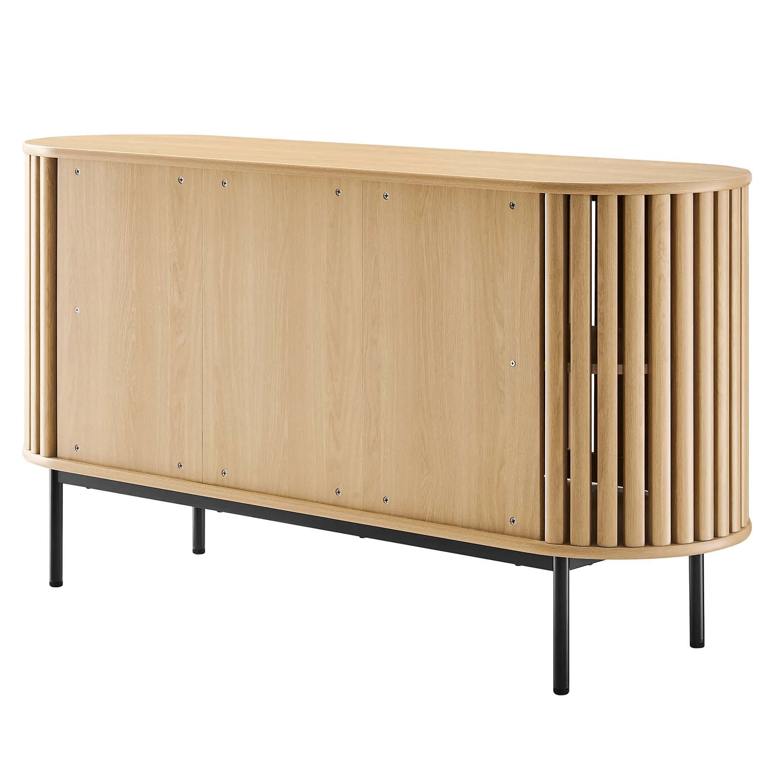 Credenza ovalada con madera estriada color roble Veron de espaldas.