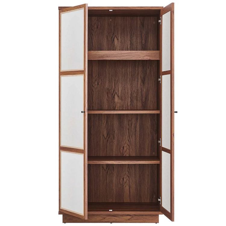 Gabinete alto 70” de almacenamiento Gabriel con las puertas abiertas.