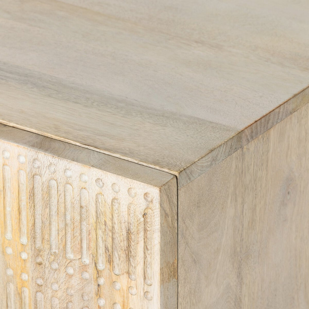 Gabinete con madera de mango tallada Tenerife