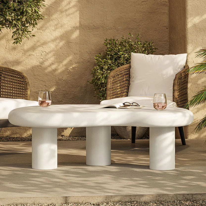 Mesa de centro curveado para exteriores Eithan