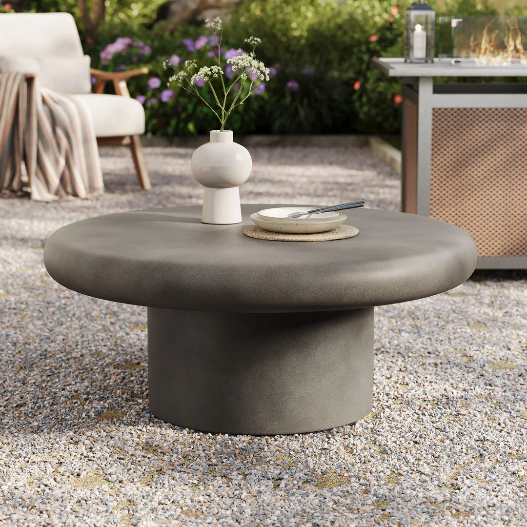 Mesa de centro de concreto para exteriores Evie