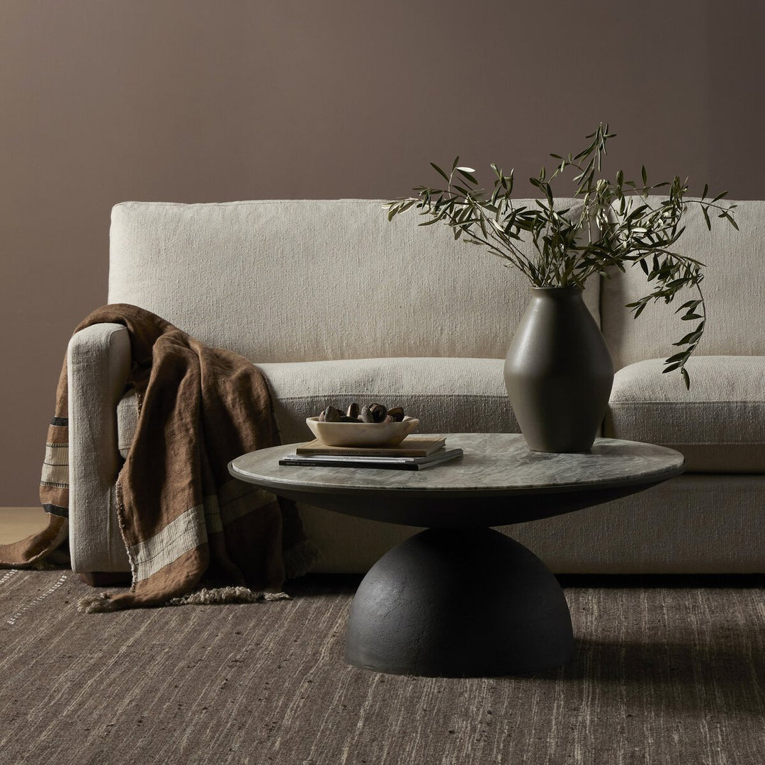 Mesa de centro de mármol y aluminio Nyx
