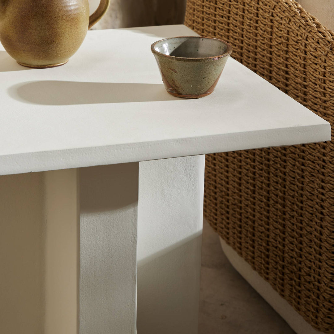 Mesa lateral Jorg para exteriores