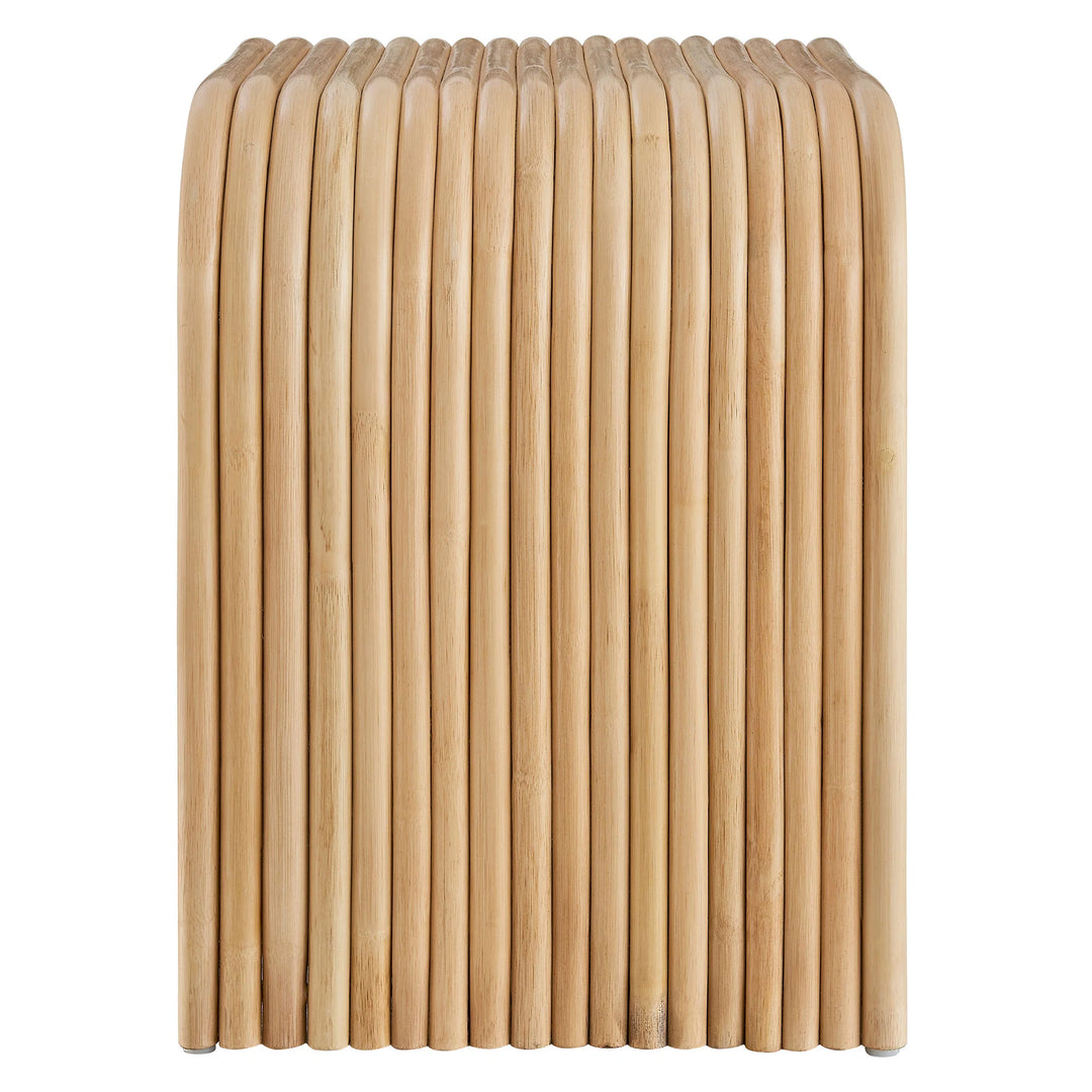 Mesa lateral curva de ratán Laziel