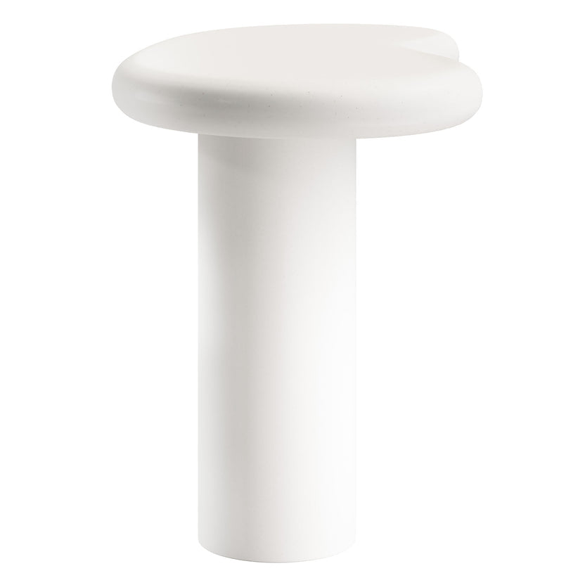 Mesa lateral curveado para exteriores Eithan