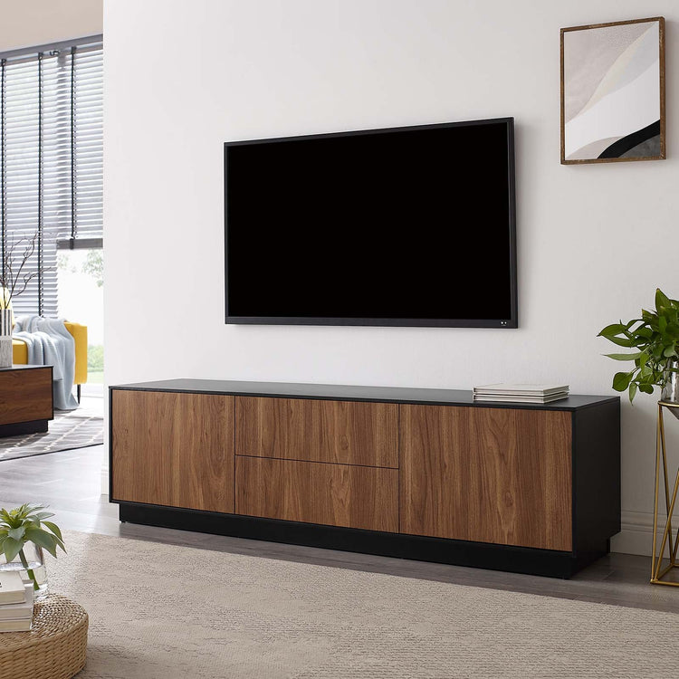 Mueble de 63” para TV Milo en una sala.