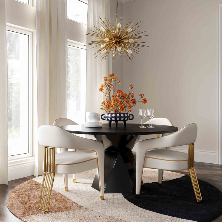 Silla de Lino crema para comedor Cullen en un comedor moderno.
