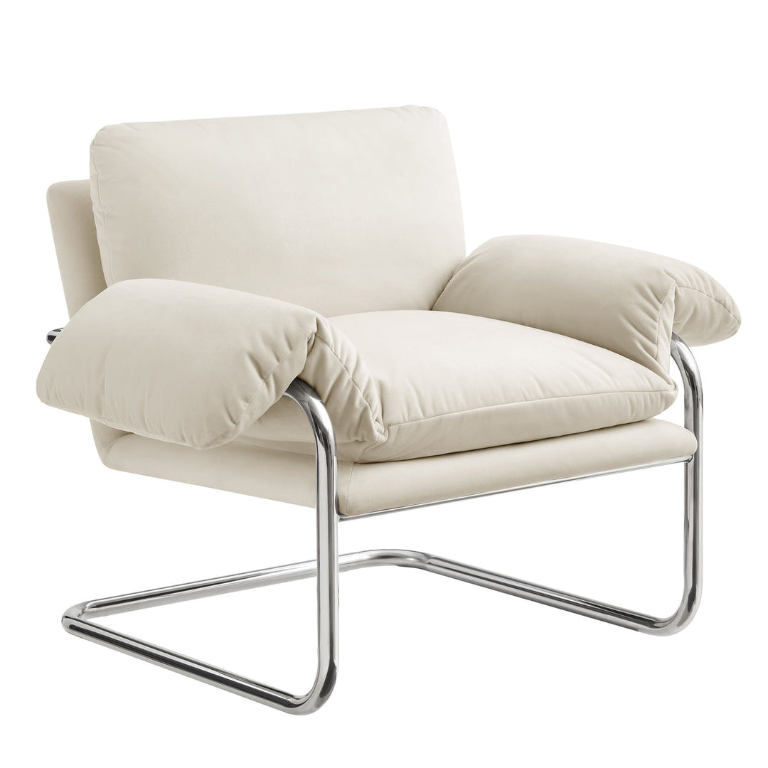 Silla de acento de acero inoxidable y cojines sobrecargados Bodi color crema.