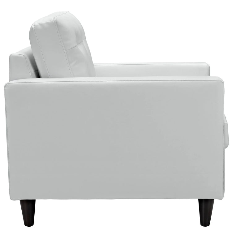 Silla de acento de piel blanca Fatma de lado.