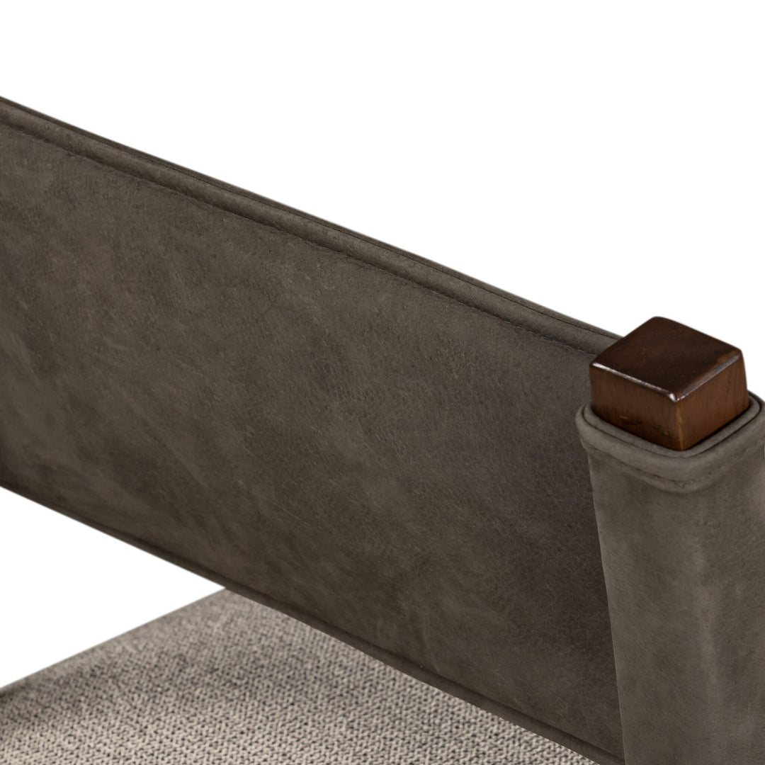 Silla de comedor minimalista con respaldo de cuero Cécile
