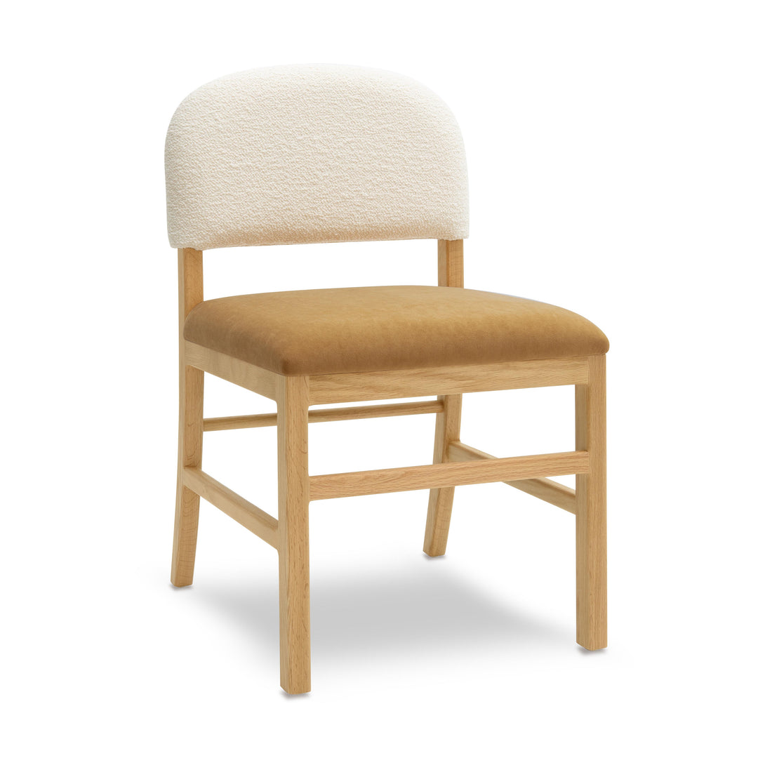 Silla de comedor de terciopelo coñac Maykel.