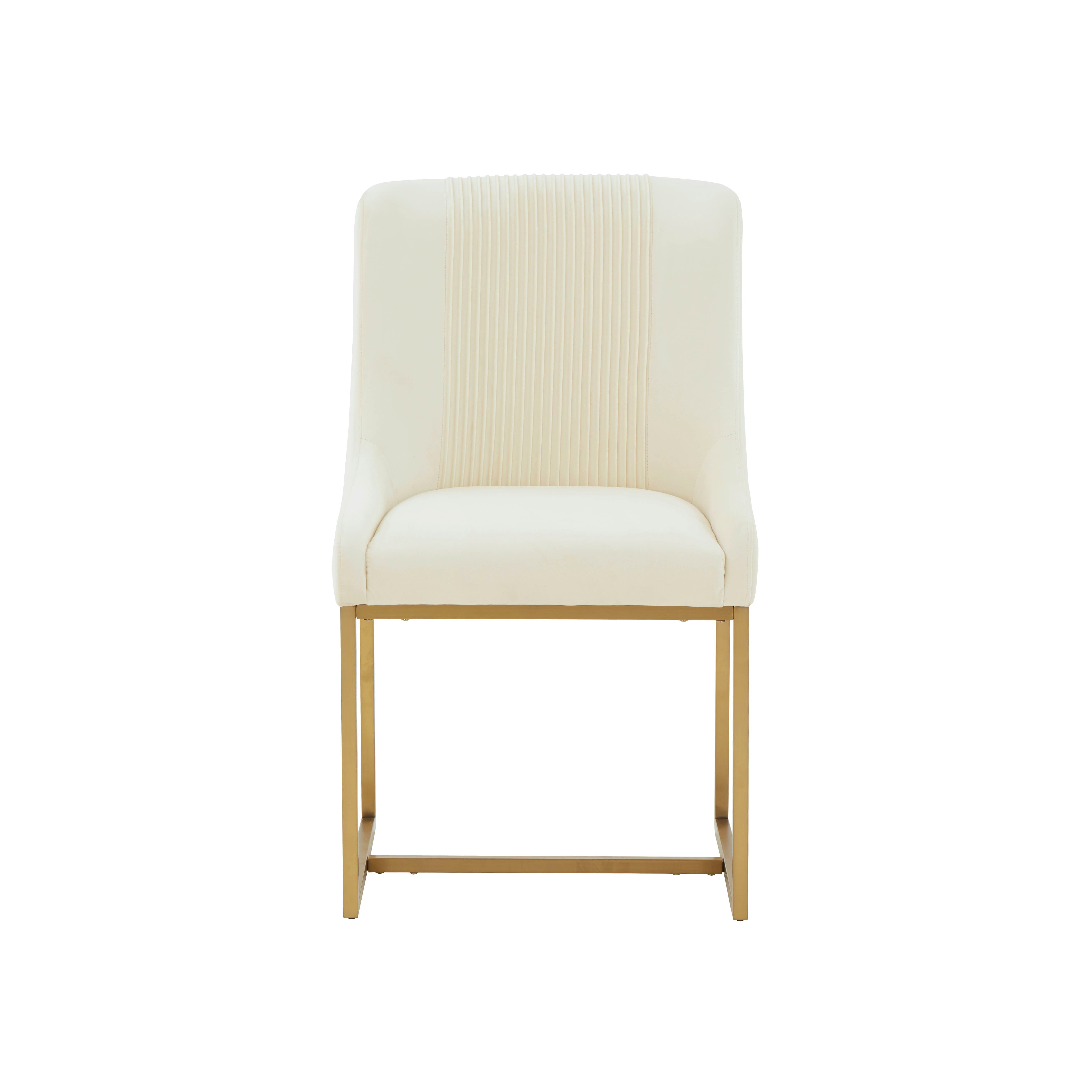 Silla de comedor de terciopelo crema plisado Ónoma de frente.
