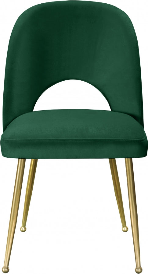 Silla de comedor de terciopelo verde Gina de frente.