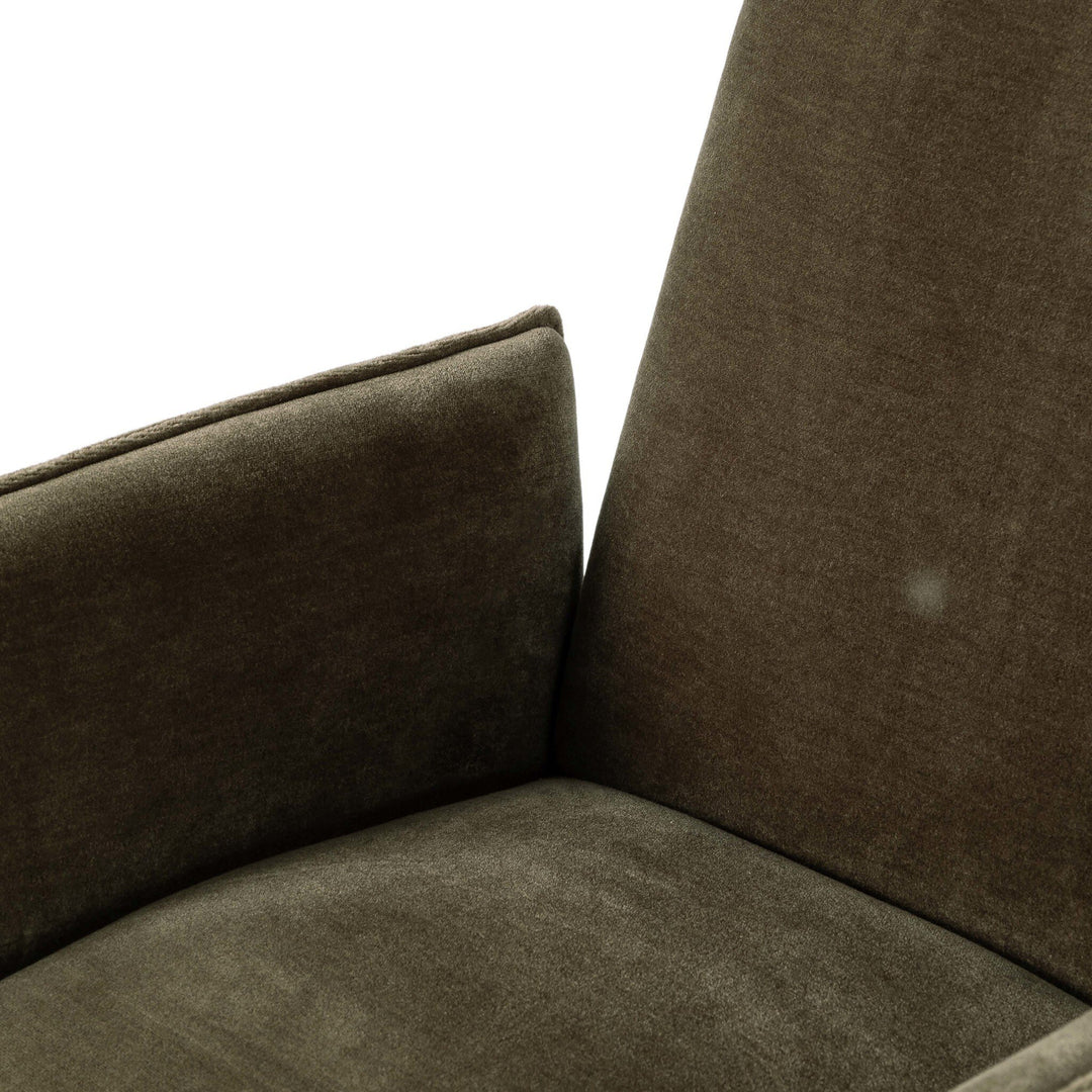 Silla de oficina acolchonada y alta Gregori