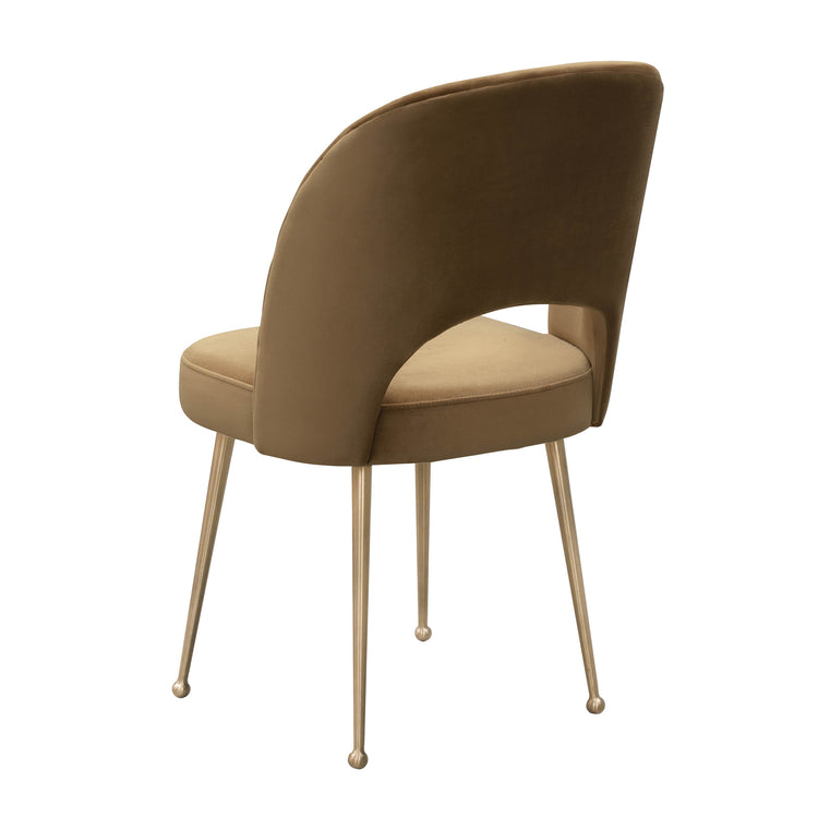 Silla de terciopelo café Zuara de espaldas.