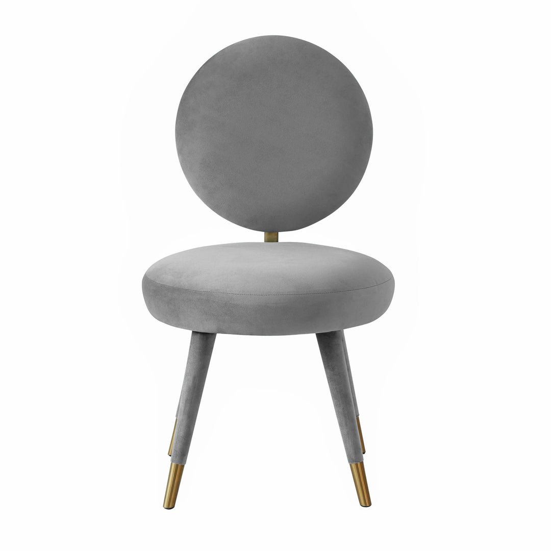 Silla mecedora de terciopelo gris claro Ellyn de frente.