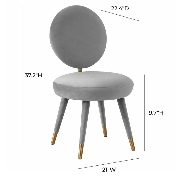 Silla mecedora de terciopelo gris claro Ellyn dimensiones.