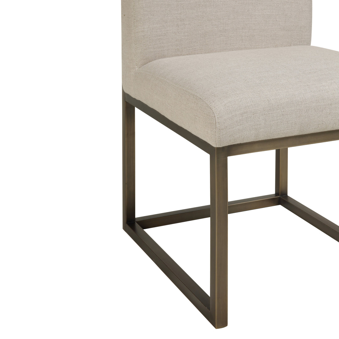 Silla para comedor elegante con base de acero inoxidable Aella