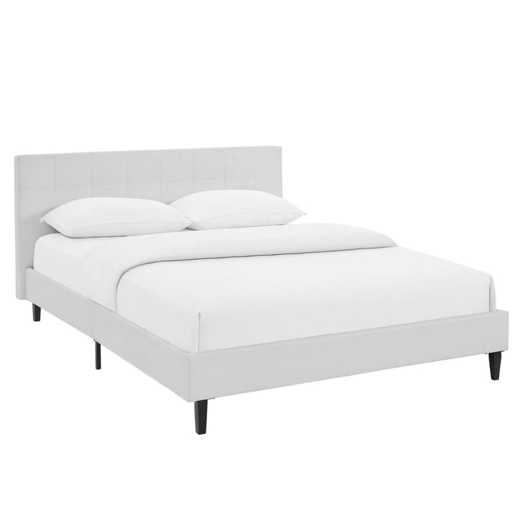 Cama Queen de piel sintética Nayla.