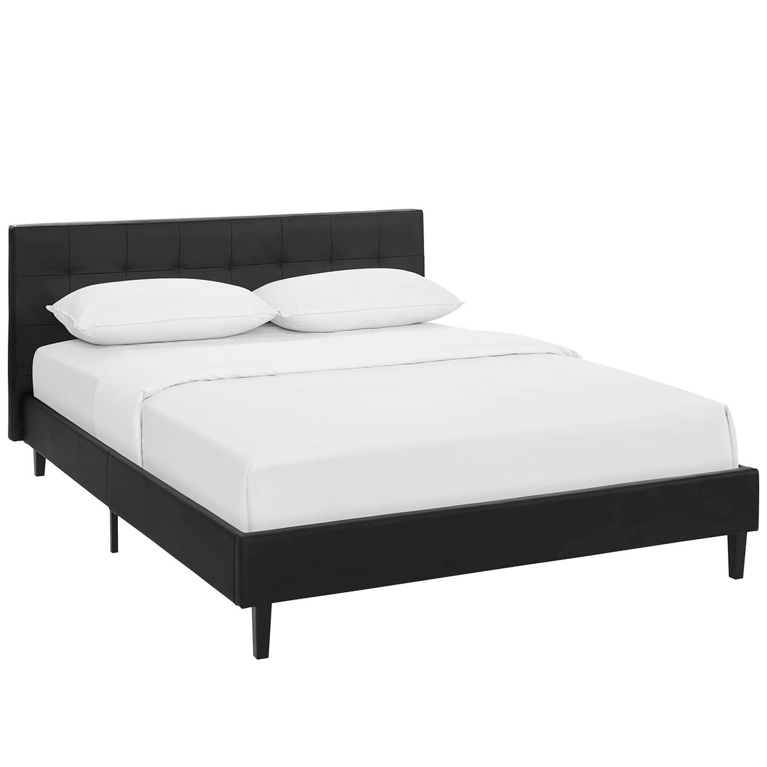 Cama Full de piel sintética Nayla
