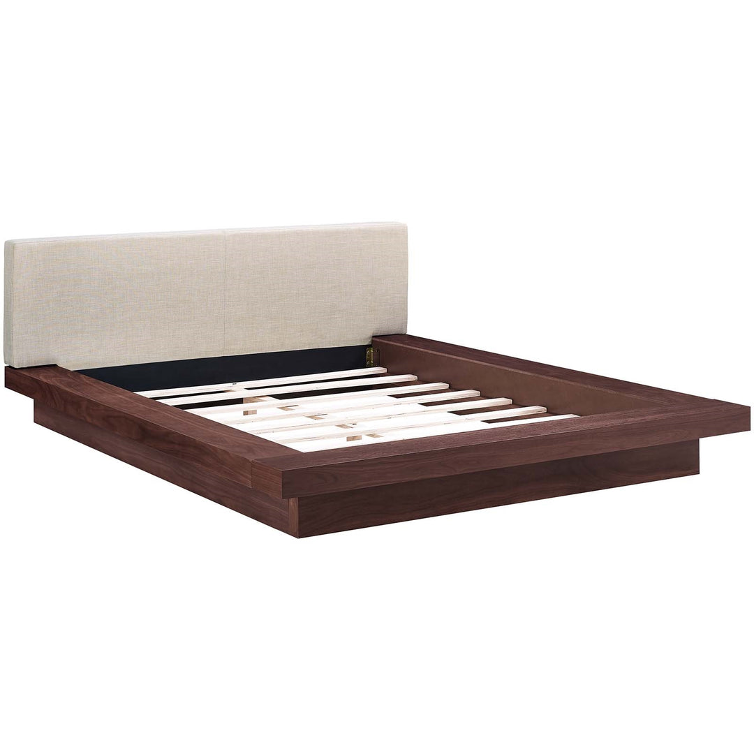 Cama Queen con plataforma de tela Mouna