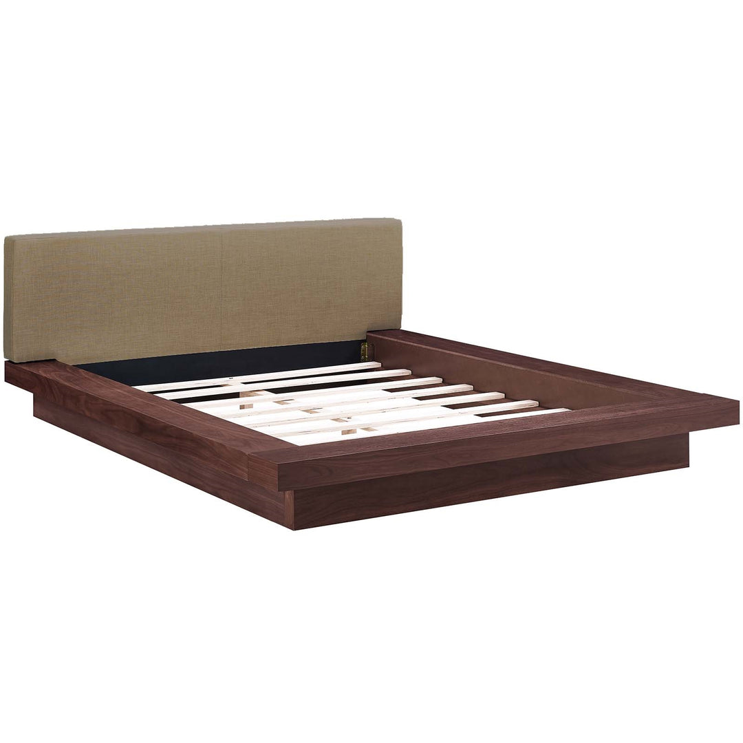 Cama Queen con plataforma de tela Mouna