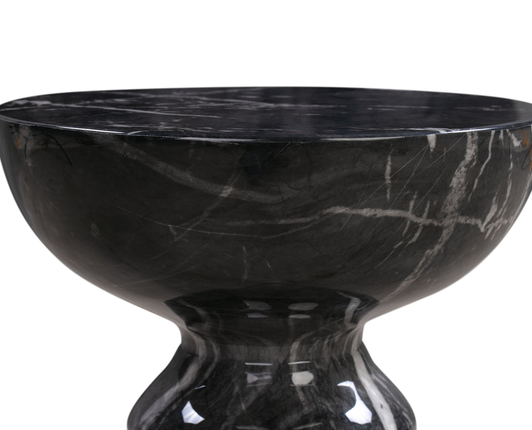 Mesa auxiliar de mármol Oris