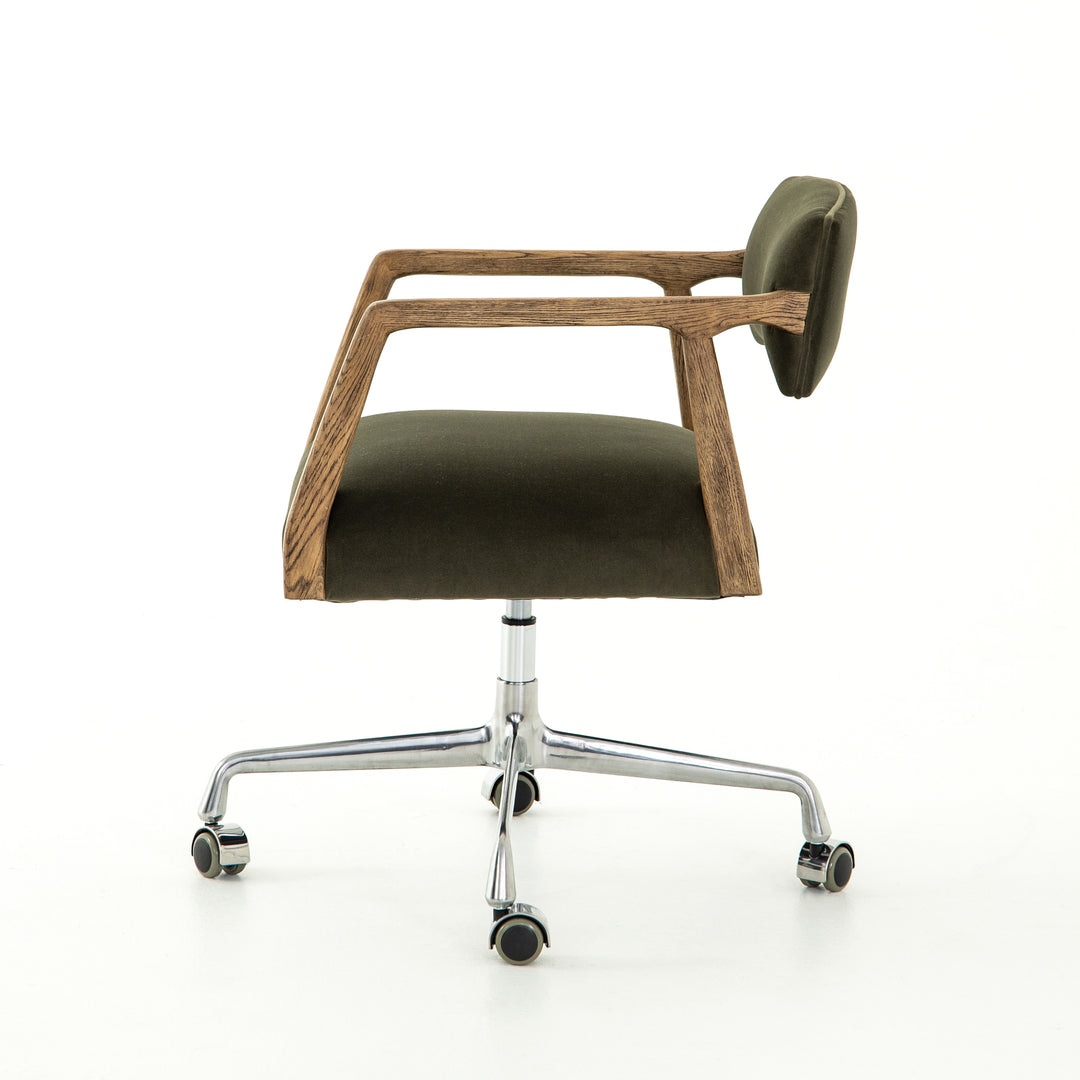 Silla de oficina moderna Egor con base en acero inoxidable