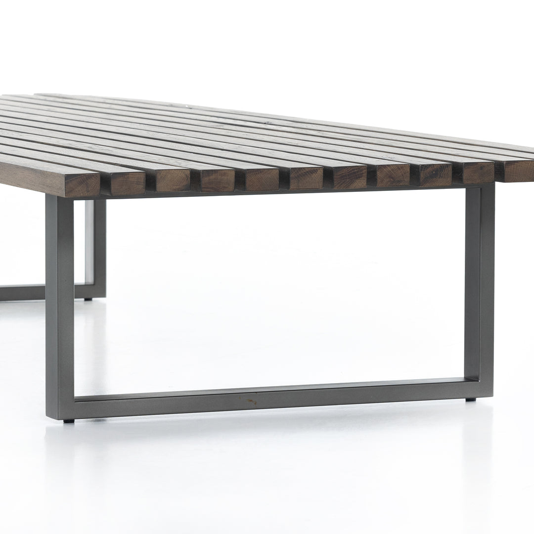 Mesa de centro estriada de madera de roble Barsa