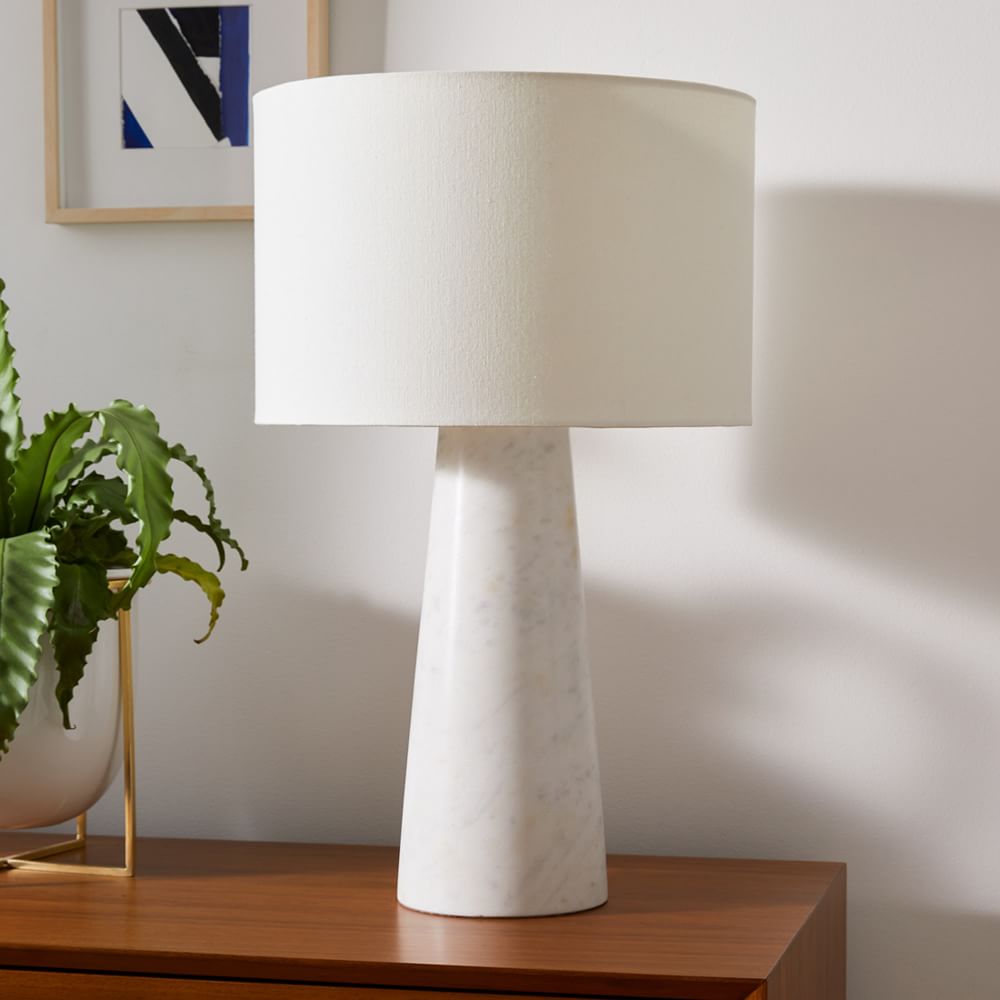 Lámpara de mesa de mármol blanco Andrée