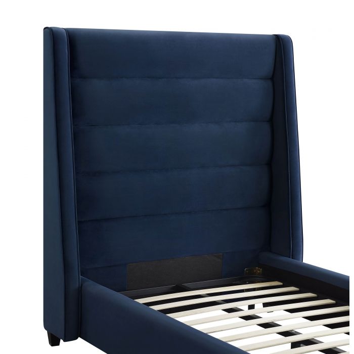 Cama King de terciopelo Akania