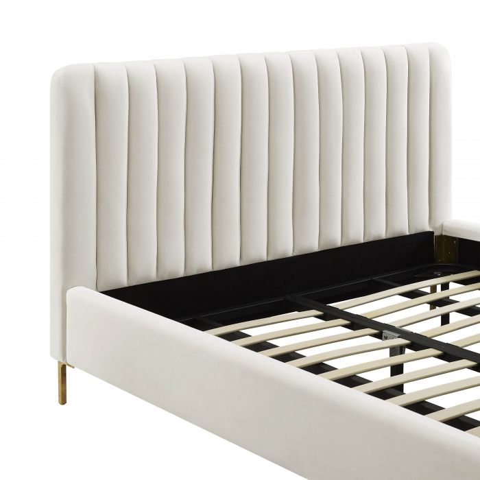 Cama King acanalado de terciopelo Aliara